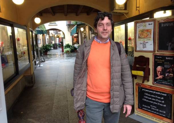 alberto rossi busto a sinistra
