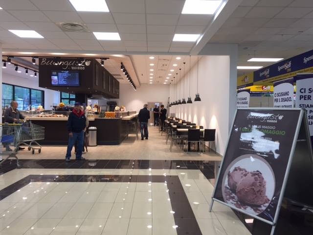Apre il nuovo "Buongusto" al Tigros di Buguggiate 