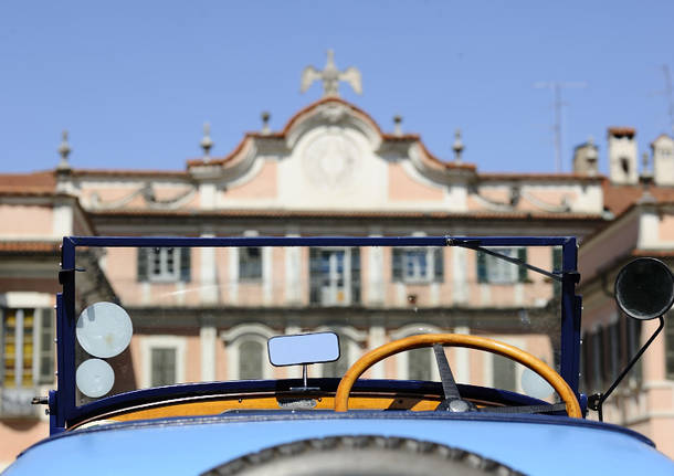 Il grande raduno d’auto d’epoca a Varese