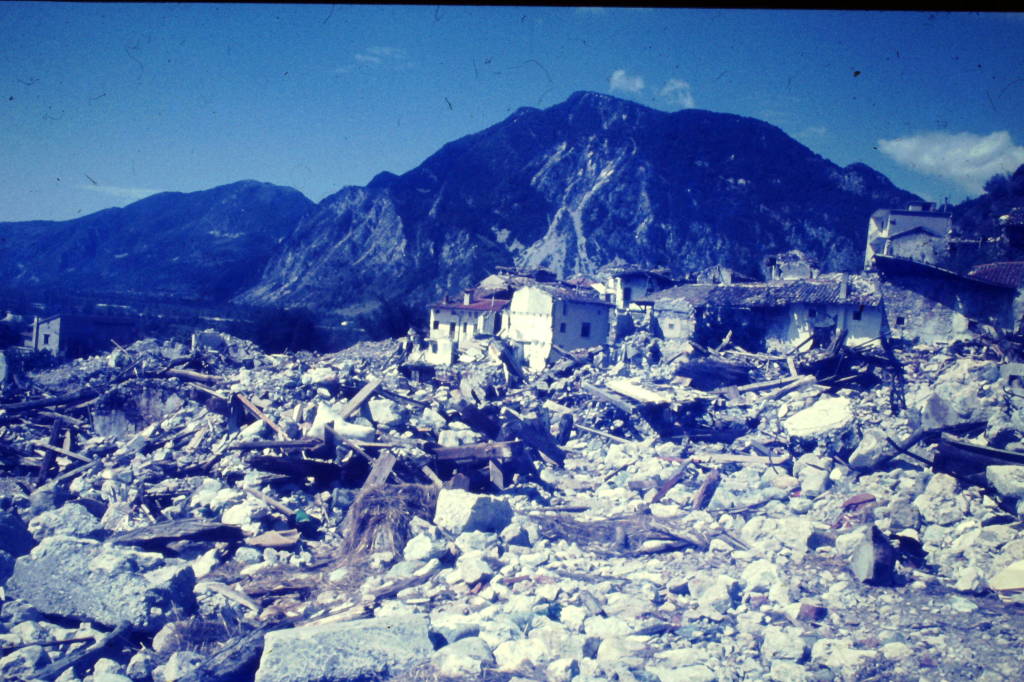 I varesini in Friuli per la ricostruzione dopo il terremoto