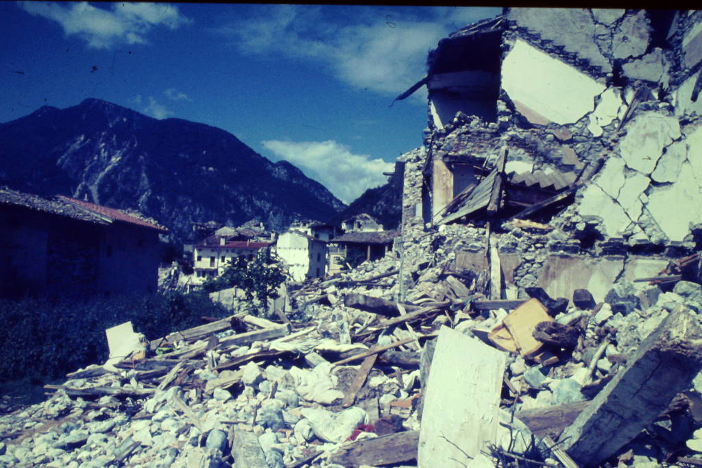 I varesini in Friuli per la ricostruzione dopo il terremoto