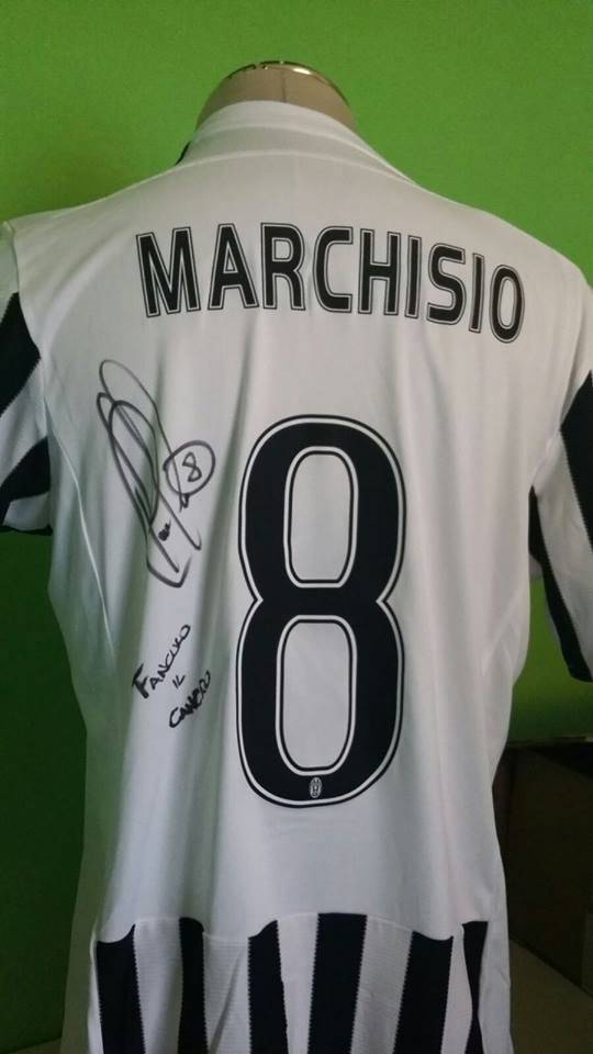 Fuck The Cancer, l\'asta benefica entra nel vivo