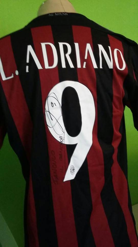 Fuck The Cancer, l\'asta benefica entra nel vivo