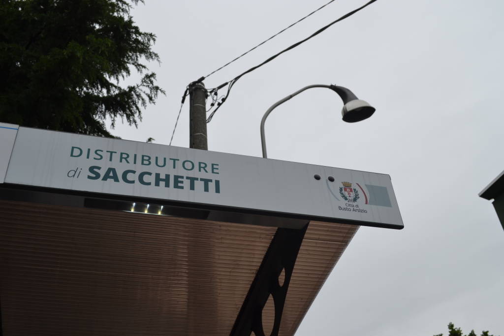 Il distributore di kit della differenziata