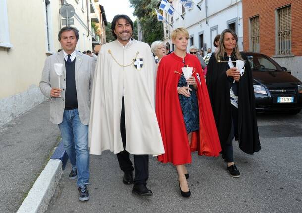 S.Martino: fiaccolata dal maniero alla chiesetta