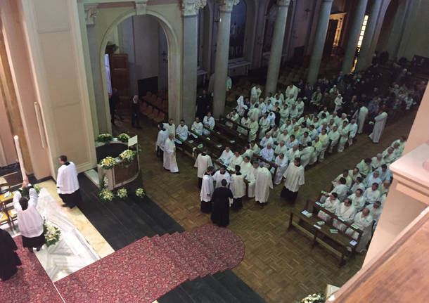 Festa dei fiori per i nuovi sacerdoti al Seminariondi Venegono