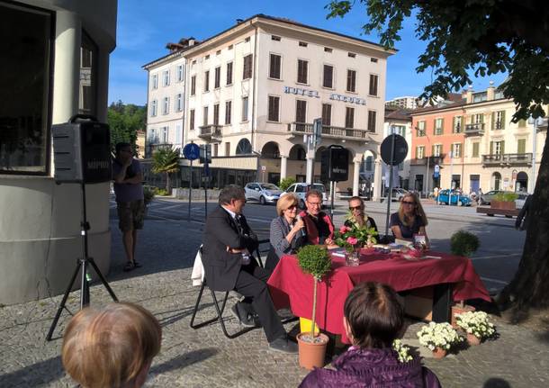 Due donne una bandiera, la presentazione del libro