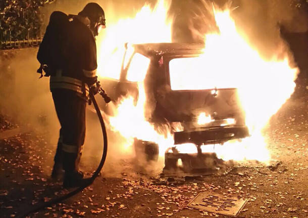 Due incendi nella notte