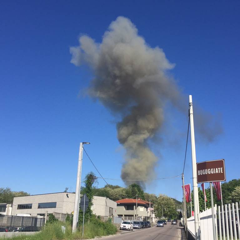 Incendio fattoria Canale Azzate