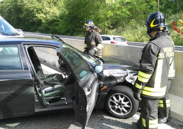 Incidente al raccordo A8 - A26