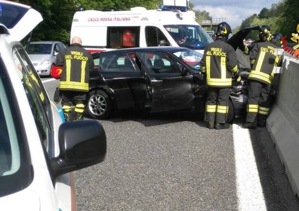 Incidente al raccordo A8 - A26