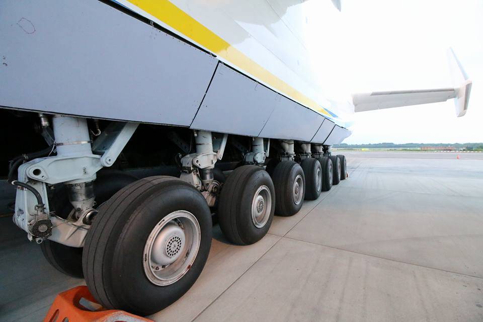 L'Antonov negli scatti dei ragazzi di Malpensa Spotters Group