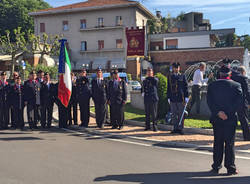 La deposizione della corona ai caduti della Polizia