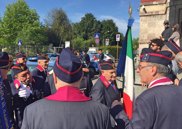 La deposizione della corona ai caduti della Polizia