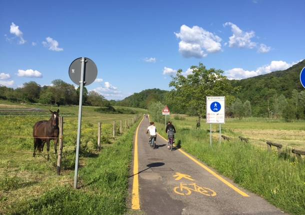 la pista ciclabile cuveglio - rancio valcuvia