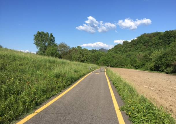 la pista ciclabile cuveglio - rancio valcuvia