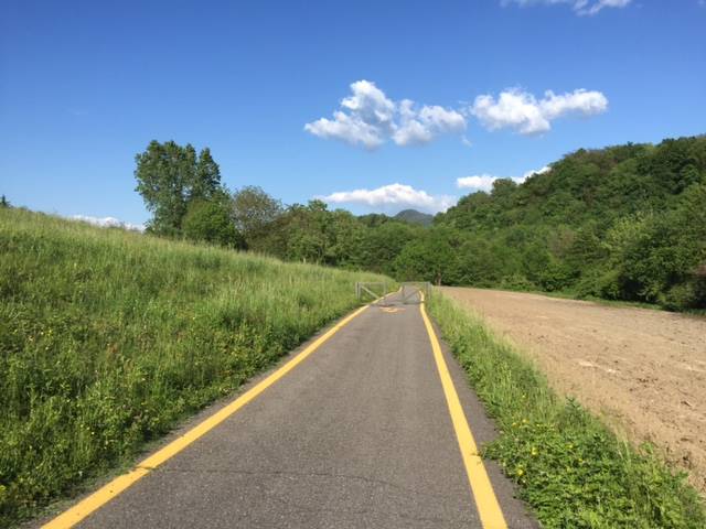 la pista ciclabile cuveglio - rancio valcuvia