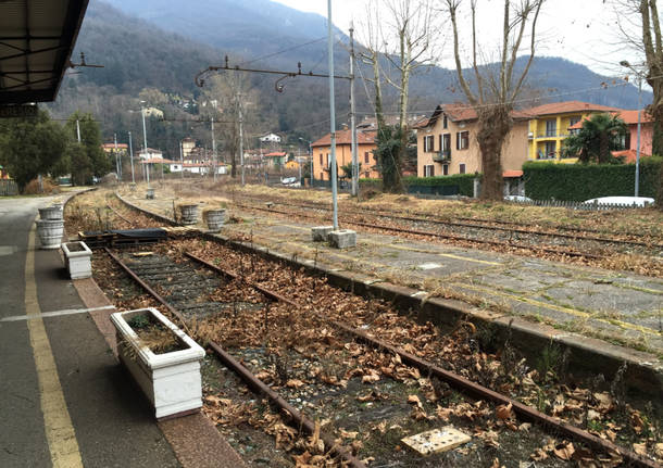 porto ceresio - la stazione abbandonata