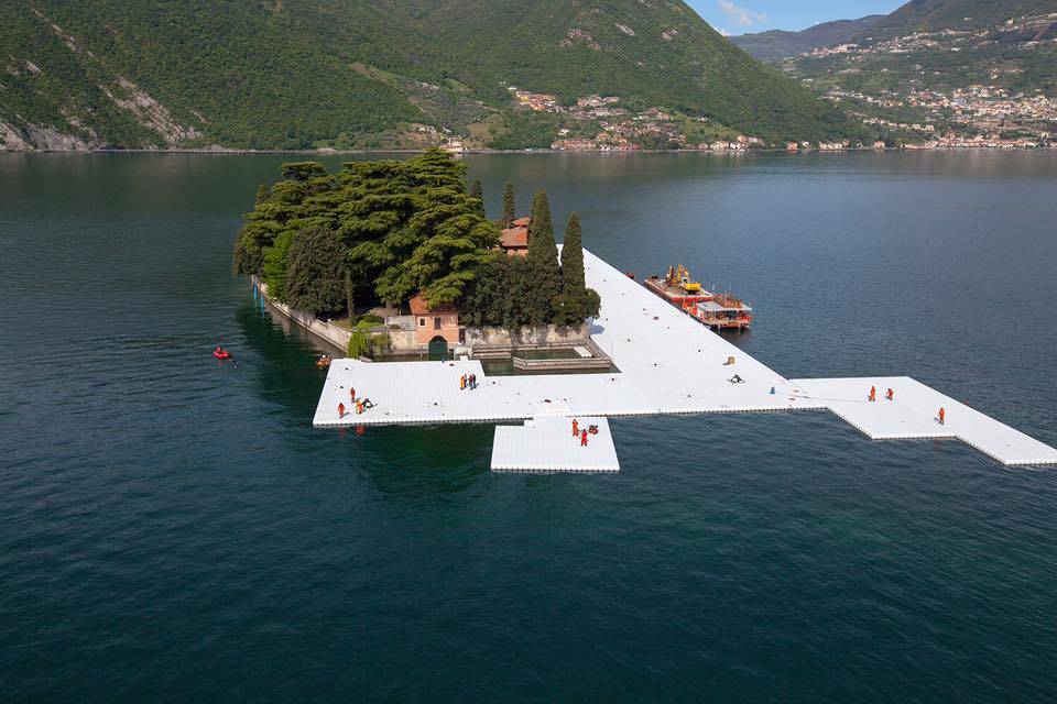 The floating piers: l'inizio dell'allestimento