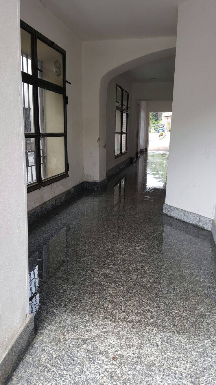 valganna vandali nel sottopassaggio 4 maggio 2016