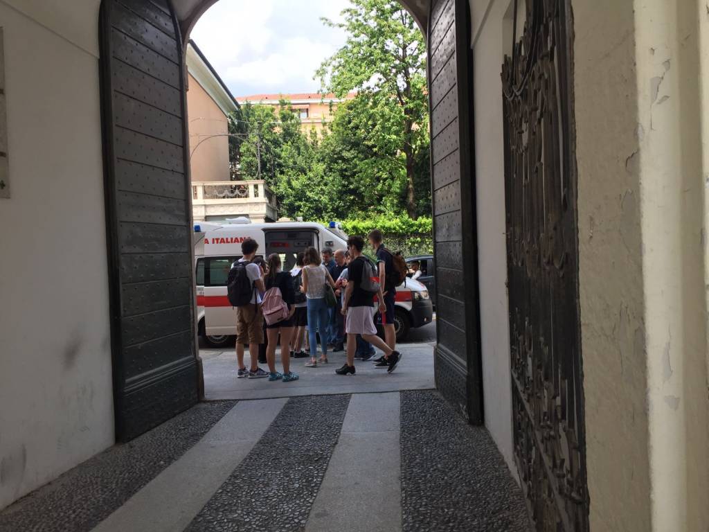 aggressione giardini estensi 8 giungo 2016