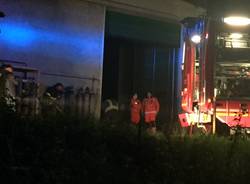 Incendio in una fabbrica di vernici