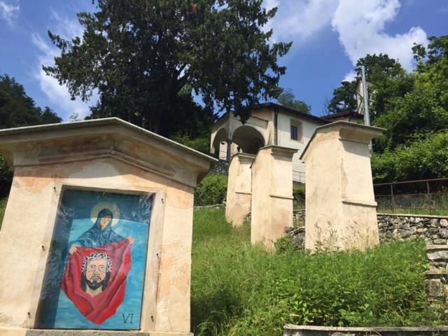 La via Crucis di Sant\'Anna