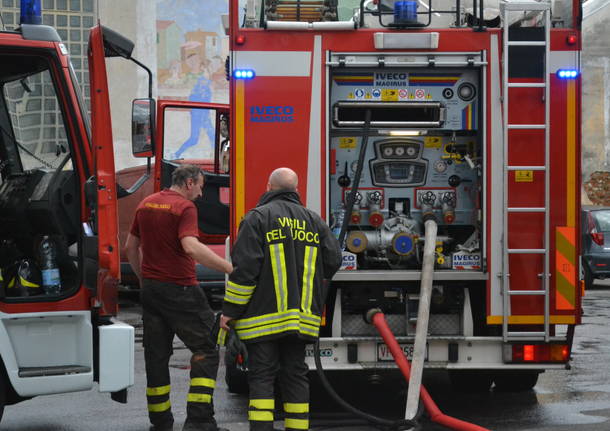 Fiamme nell\'ex oratorio di Sacconago