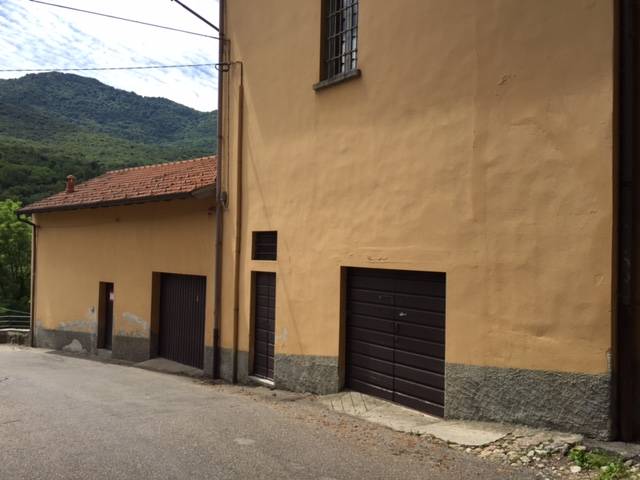 In arrivo quattro migranti