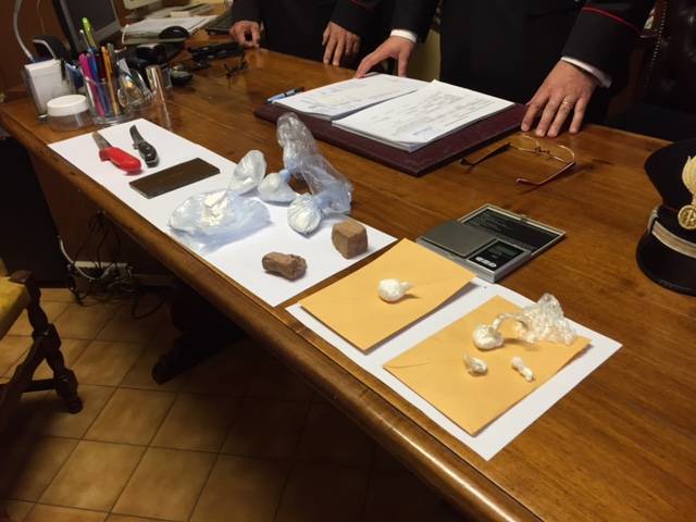 Spaccio nel Parco Pineta