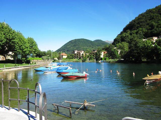 Fa caldo, ecco la giornata al lago dei lettori