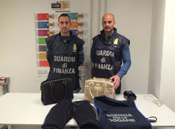 guardia di finanza agenzia dogane sequestro droga sigarette soldi farmaci