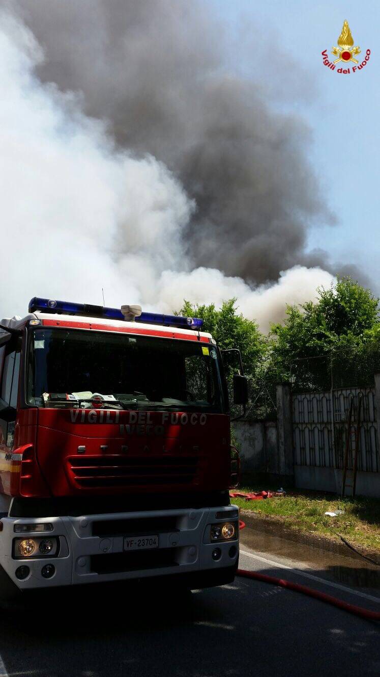 incendio castellanza ex crespi legnano