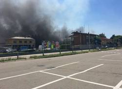 Incendio Castellanza via Diaz/2 - le foto dei lettori