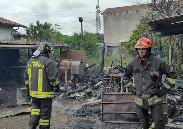 incendio Lonate Ceppino