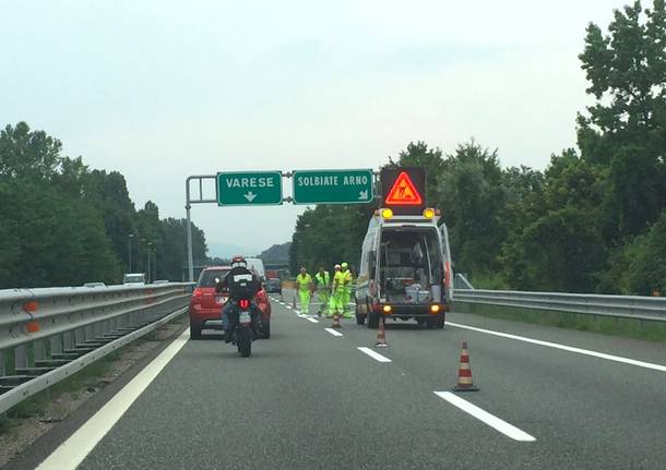 lavori in corso autostrada a8 solbiate arno cantiere