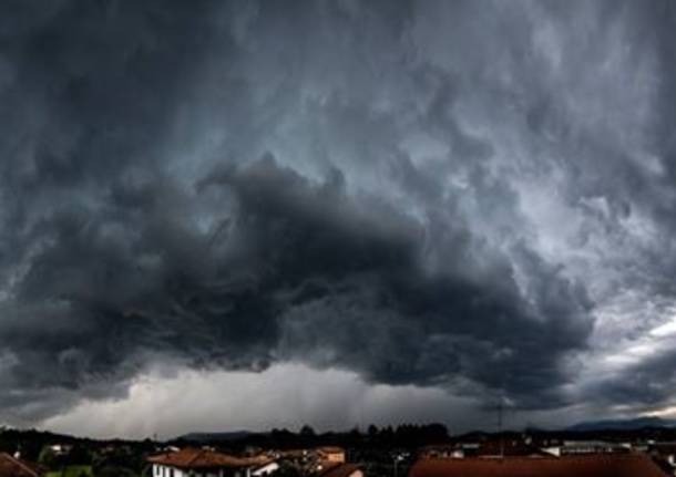 Nuvole nere nel cielo dei lettori