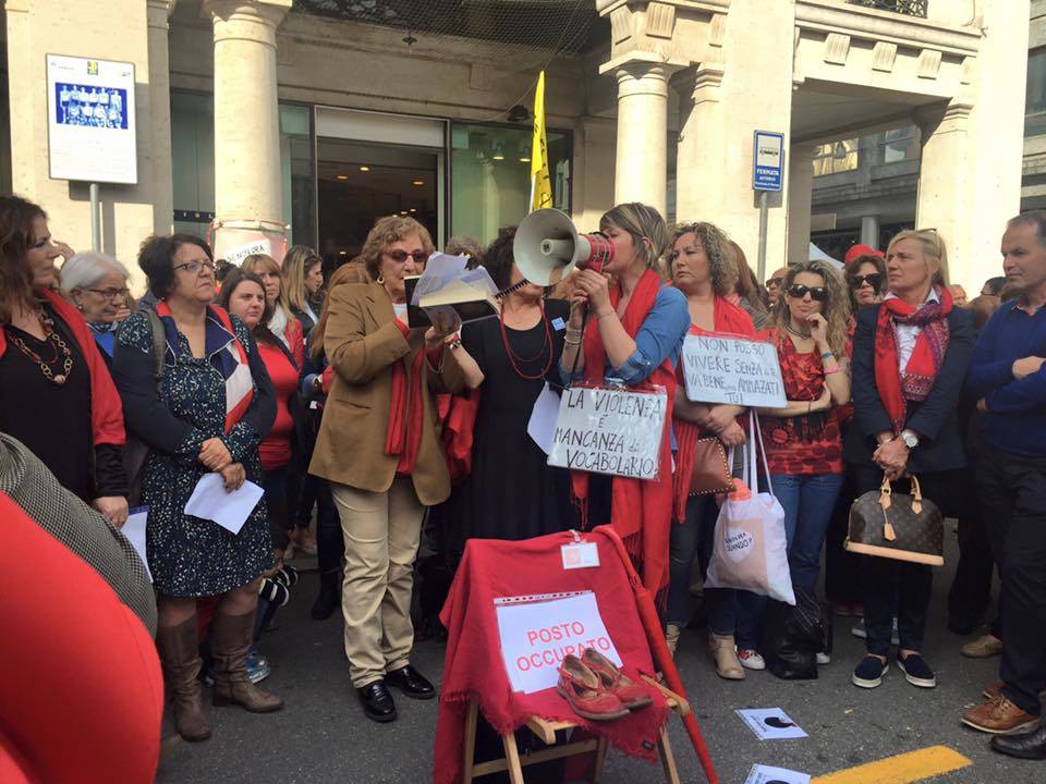 Presidio a Varese per dire no al femminicido