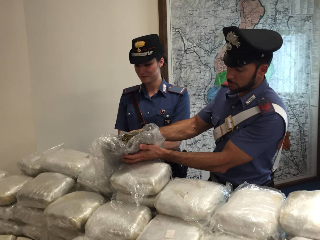 sequestro caocaina marijuana castellanza carabinieri gianluigi fontana