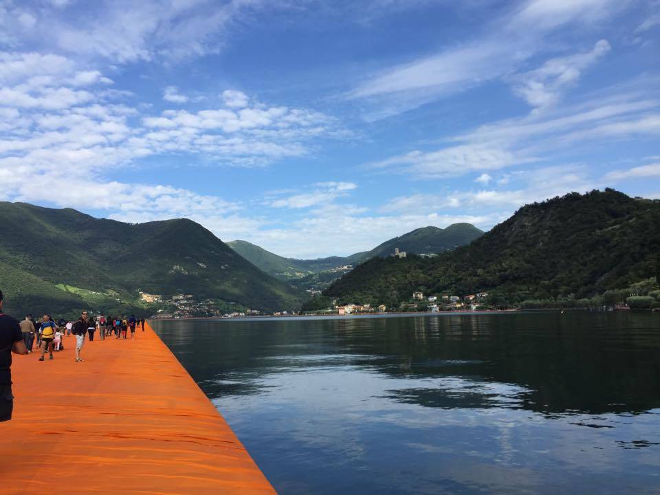 Sulla passerella di Christo 