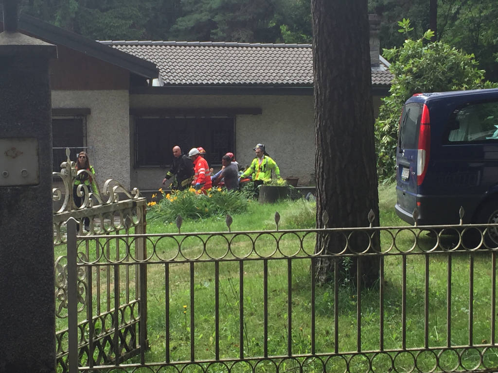 Uomo cade in un pozzo 