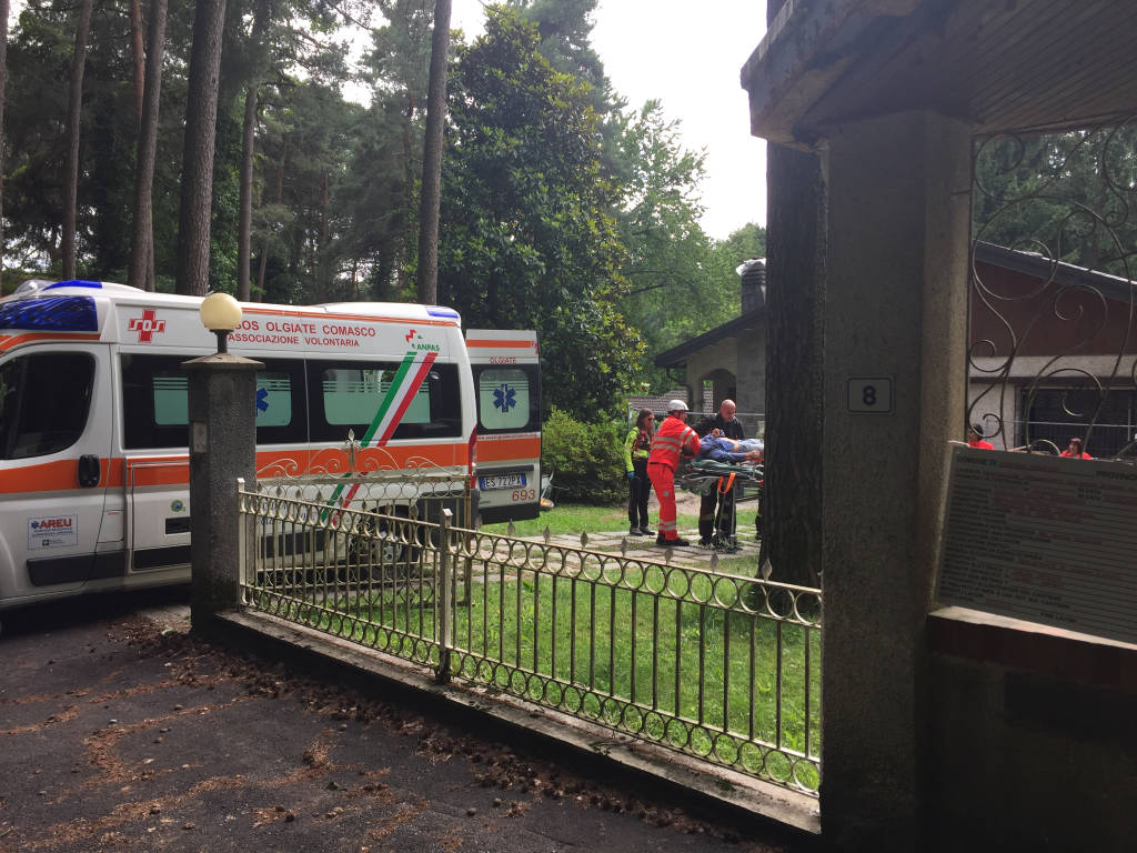 Uomo cade in un pozzo 