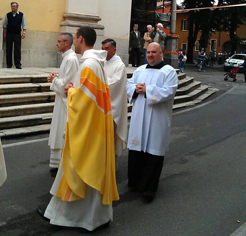 Vedano ha festeggiato il suo don "Battino"