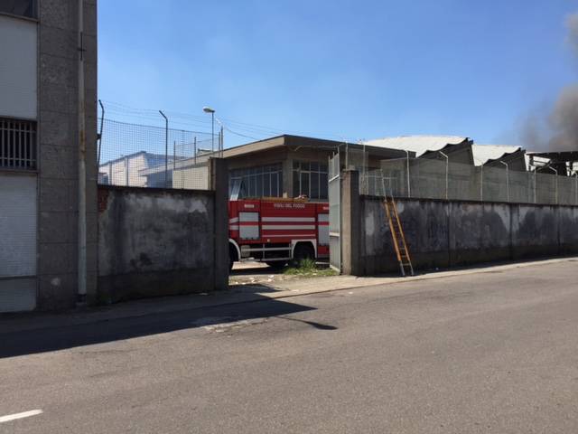 vigili del fuoco incendio ex crespi