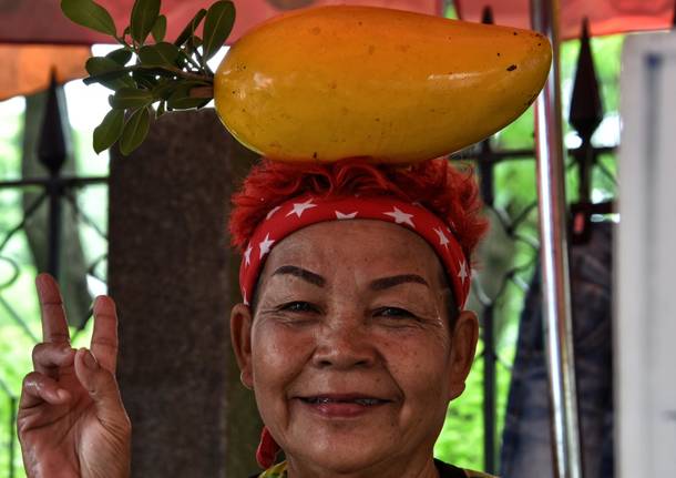 Colori e sguardi da Bangkok