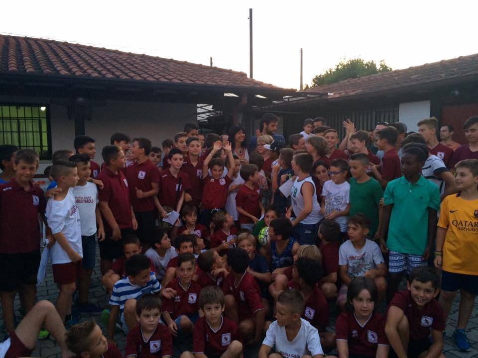 Parolo in visita alla sua scuola calcio