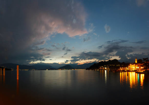 Laveno all’imbrunire