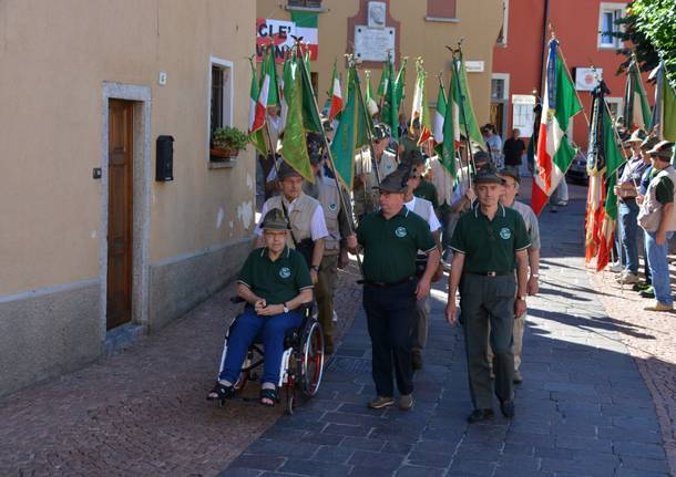 GLI ALPINI DI TUTTO IL LUINESE IN FESTA A BEDERO- MASCIAGO