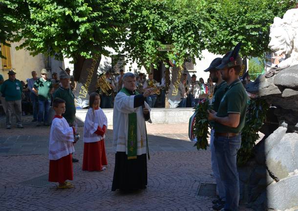 GLI ALPINI DI TUTTO IL LUINESE IN FESTA A BEDERO- MASCIAGO