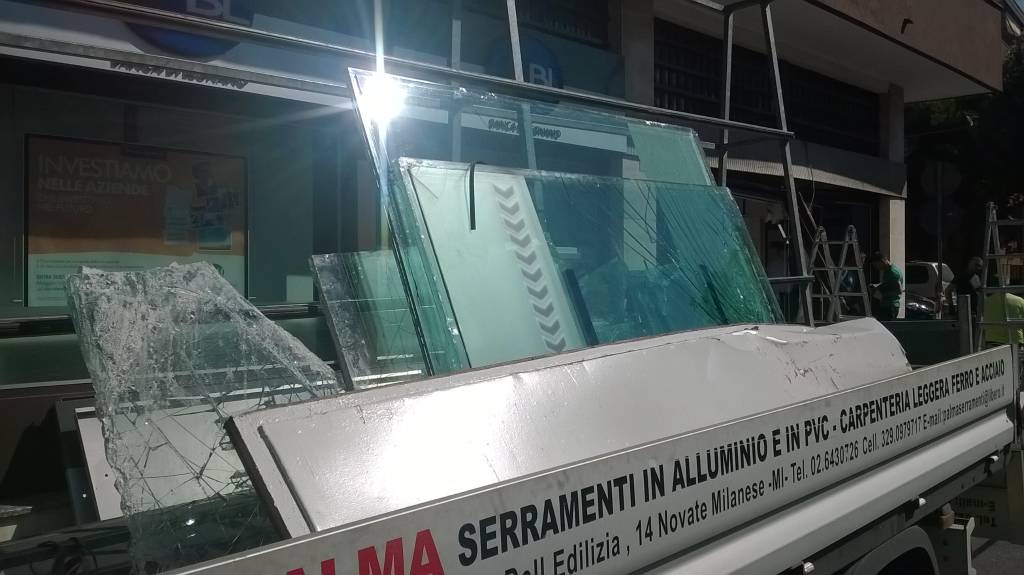 Colpo in banca a Borsano